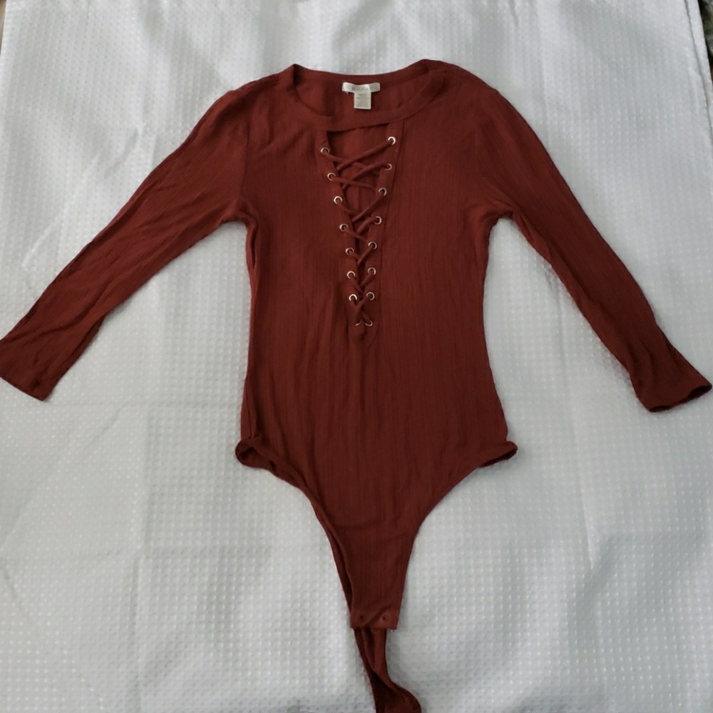 Red bozzolo body suit